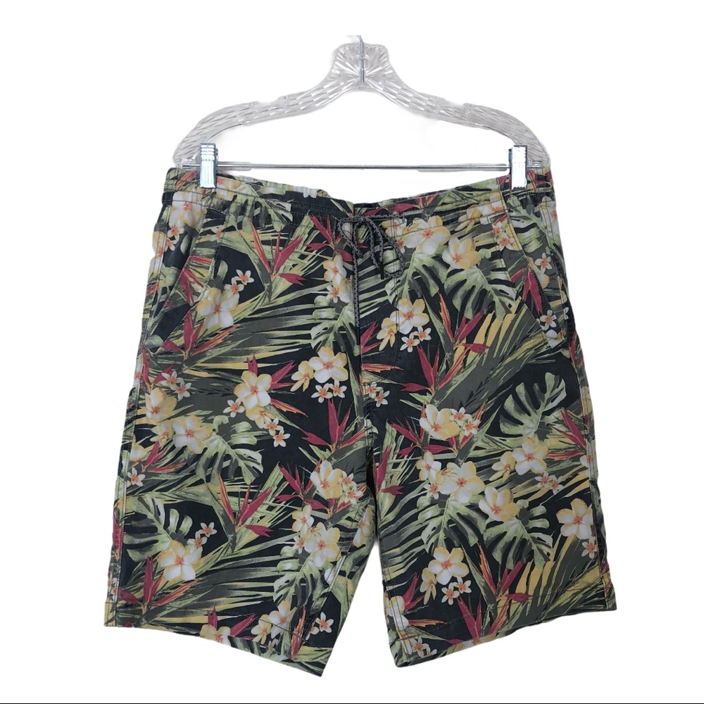 Aeropostale | Men's Hawaiian Floral Print Shorts